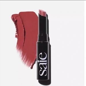 Saie Lip Blur in Nouveau